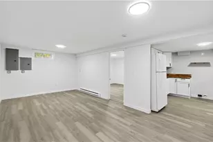 131 Woodland Ave, Cranston, RI 02920 - Photo 4