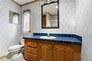 26 Bluebird Dr, Tiverton, RI 02878 - Photo 14