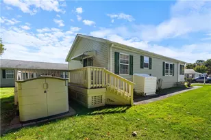 26 Bluebird Dr, Tiverton, RI 02878 - Photo 24