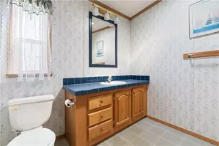 26 Bluebird Dr, Tiverton, RI 02878 - Photo 12