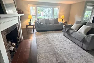 15 Sarah Teft Dr, Warwick, RI 02889 - Photo 6