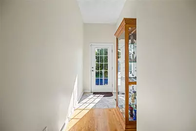 1421 Douglas Avenue #H, North Providence, RI 02904 - Photo 8