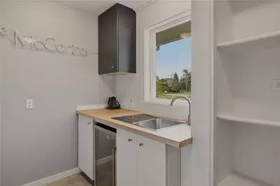 8 Judson Avenue, Portsmouth, RI 02871 - Photo 8
