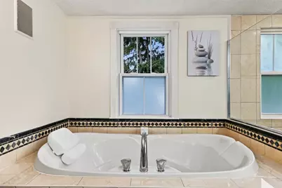 38 Horsford Avenue, East Providence, RI 02916 - Photo 34