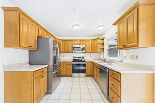 115 Little Rest Rd, South Kingstown, RI 02881 - Photo 12