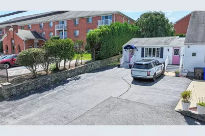 1682 Douglas Avenue, North Providence, RI 02904 - Photo 12