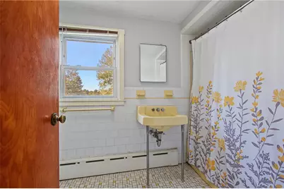 75 Dewolf Avenue, Bristol, RI 02809 - Photo 12