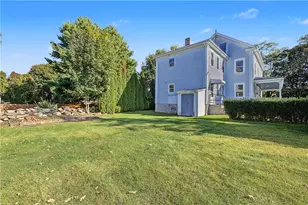 75 Dewolf Ave, Bristol, RI 02809 - Photo 4