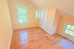 1711 Bay St, Fall River, MA 02724 - Photo 14