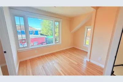 1711 Bay Street #2, Fall River, MA 02724 - Photo 6