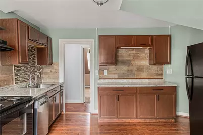198 Camp Street #3, Providence, RI 02906 - Photo 2