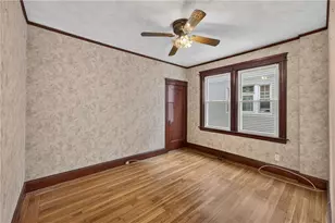 113 Radcliffe Ave, Providence, RI 02908 - Photo 14