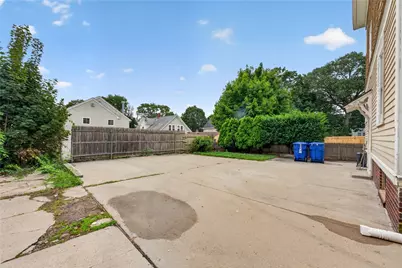 113 Radcliffe Avenue, Providence, RI 02908 - Photo 36