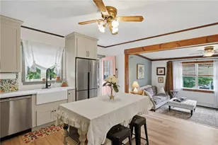 31 Meadow Ave, Cumberland, RI 02864 - Photo 8