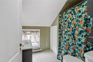 31 Meadow Ave, Cumberland, RI 02864 - Photo 20