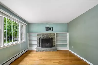 6 Wampanoag Circle, North Kingstown, RI 02852 - Photo 4