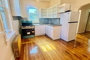 20 Henry St, Cranston, RI 02905 - Photo 8