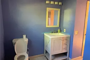 17 Warren Ct, Cranston, RI 02920 - Photo 8