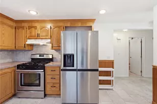 74 Messina St, Providence, RI 02908 - Photo 10