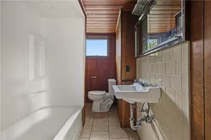 84 Avenue C, Woonsocket, RI 02895 - Photo 18