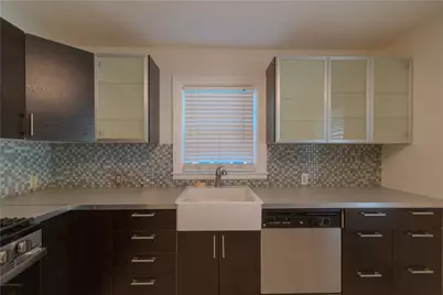 73 Clematis Street, Providence, RI 02908 - Photo 12