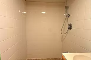123 Pleasant St, Cranston, RI 02910 - Photo 18