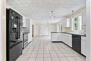 46 Victory Hwy, West Greenwich, RI 02817 - Photo 2