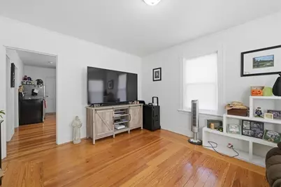 41 Rolfe Square, Cranston, RI 02910 - Photo 32