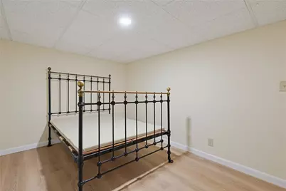 161 Rounds Avenue, East Providence, RI 02915 - Photo 34