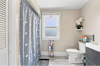 69 Bellevue Avenue, Pawtucket, RI 02861 - Photo 8