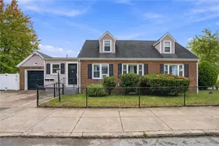 69 Bellevue Ave, Pawtucket, RI 02861 - Photo 1