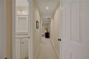 32 Belmont Dr, Portsmouth, RI 02871 - Photo 16