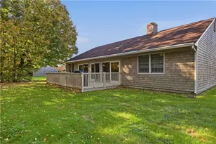32 Belmont Dr, Portsmouth, RI 02871 - Photo 38