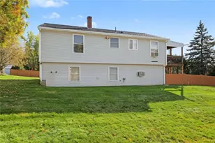 20 Oregon Ave, Woonsocket, RI 02895 - Photo 4