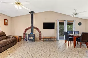 20 Oregon Ave, Woonsocket, RI 02895 - Photo 10