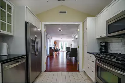 6 Tryon Avenue, East Providence, RI 02916 - Photo 18
