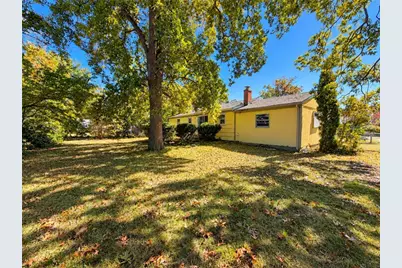 111 Wellspring Drive, Cranston, RI 02920 - Photo 32
