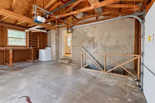 111 Wellspring Dr, Cranston, RI 02920 - Photo 26
