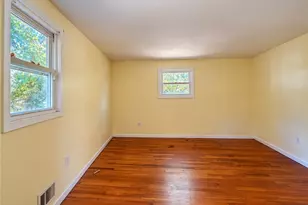 111 Wellspring Dr, Cranston, RI 02920 - Photo 4
