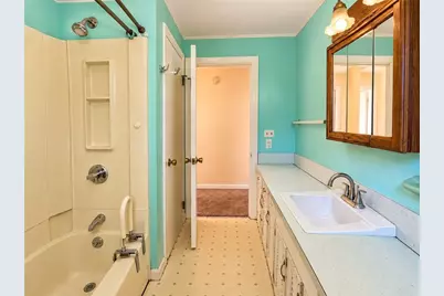 111 Wellspring Drive, Cranston, RI 02920 - Photo 14