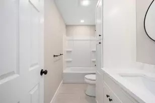8 N Shore St, Warwick, RI 02889 - Photo 22