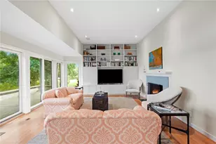 4 Alpond Dr, Newport, RI 02840 - Photo 8