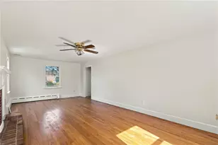 32 Bliss Mine Rd, Middletown, RI 02842 - Photo 16