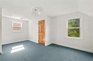 32 Bliss Mine Rd, Middletown, RI 02842 - Photo 28
