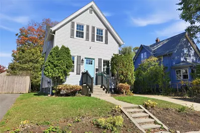 39 Marion Avenue S, Cranston, RI 02905 - Photo 2