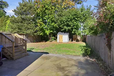 39 Marion Avenue S, Cranston, RI 02905 - Photo 32