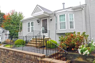 565 Quaker Ln, West Warwick, RI 02893 - Photo 1