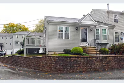 565 Quaker Lane #95, West Warwick, RI 02893 - Photo 2