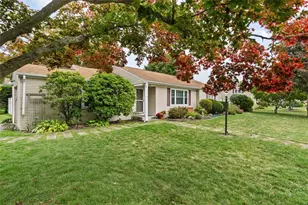 62 Sweetfern Rd, Warwick, RI 02888 - Photo 4