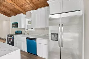 1330 Pippin Orchard Rd, Cranston, RI 02921 - Photo 4